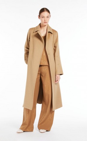 CAMEL MaxMara Manuela Icon In Cachemire Coats | MMR593893