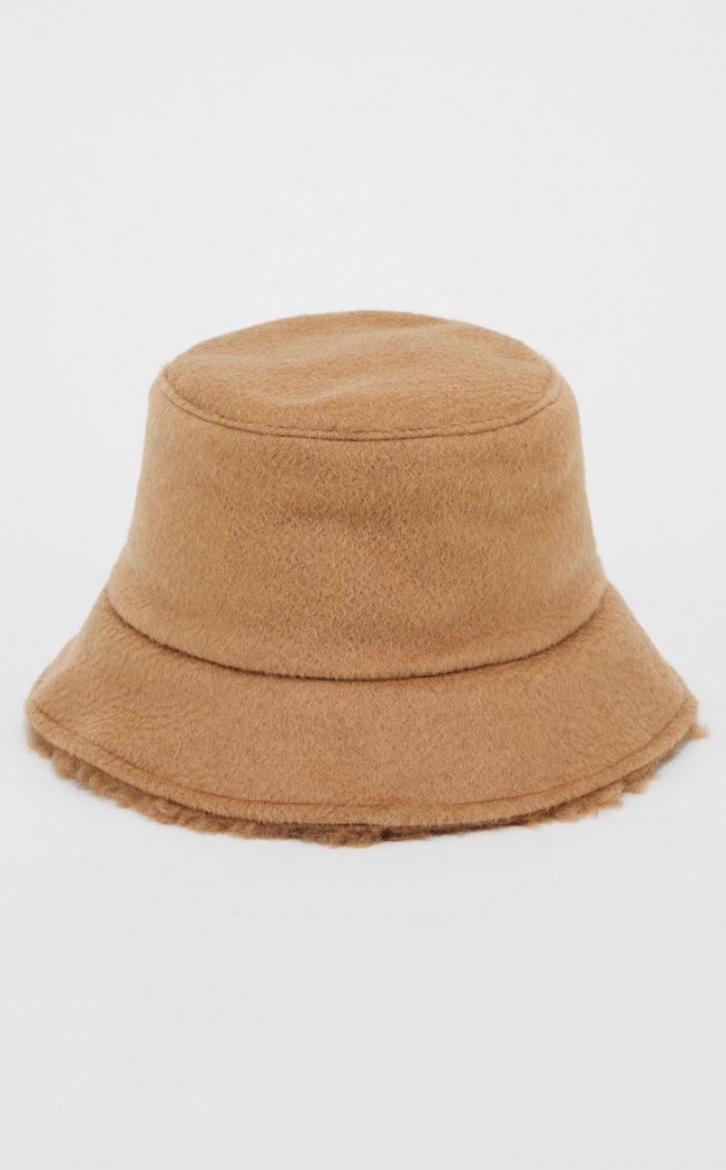 CAMEL MaxMara Reversible Teddy Fabric And Camel Colour Hat | MMR594316